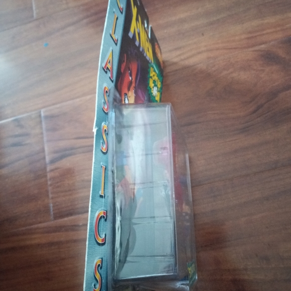 1996 Toy Biz Marvel Xmen Classics Psylocke Action Figure - Picture 3 of 4